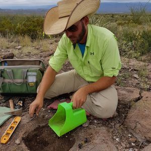 Meet your Posher, Casey